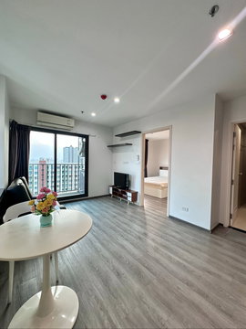 ให้เช่าคอนโด ริชพาร์ค ทริปเปิ้ลสเตชั่น 14,500 บาท ชั้น26 ARLหัวหมาก 