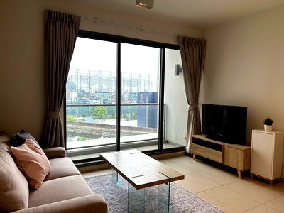Condos for sale : SK098/Condo for sale The Lofts Ekkamai, potential location, close to BTS, only 150 meters, with tenants receiving immediate income.