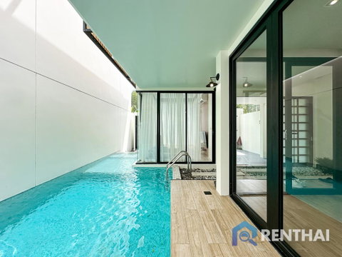 สำหรับ ขาย วิลล่า  ที่ Diamond Pool Villa