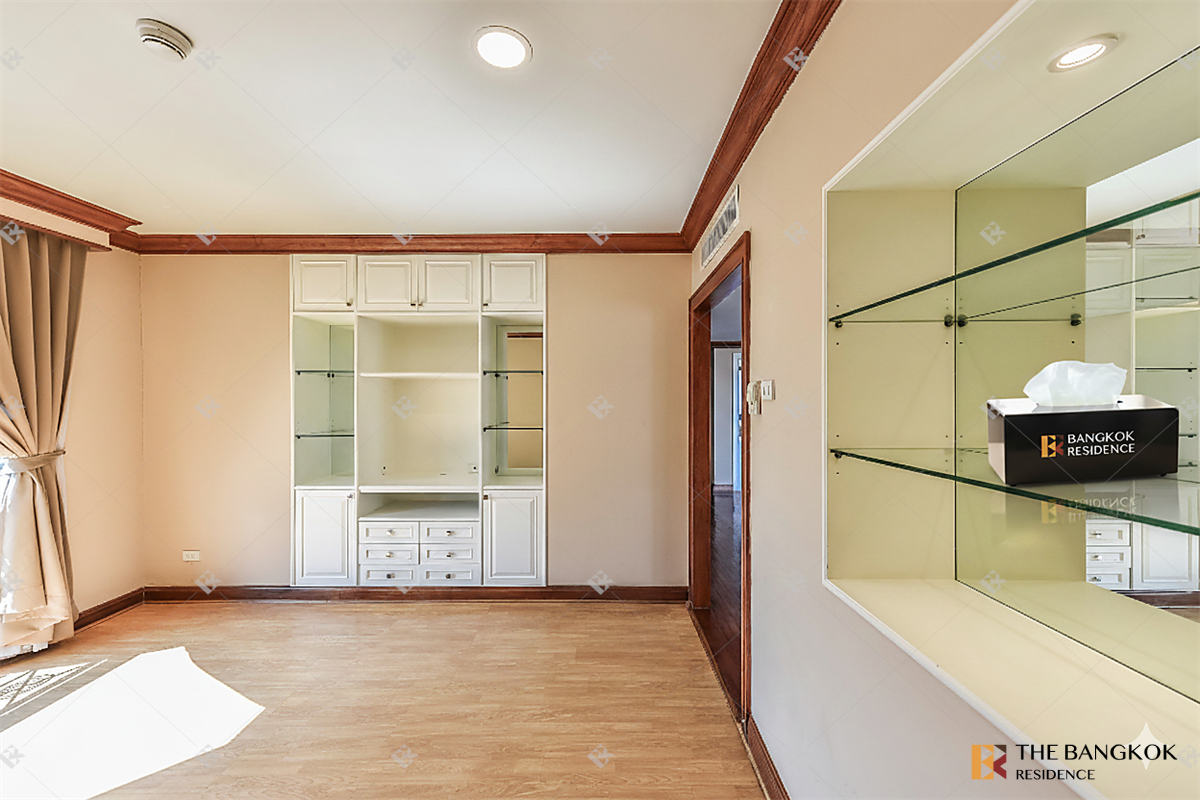 รูป ยูนิต Luxury หรูหราแบบไม่ต้องรอ สมคิด การ์เด้นท์ ใกล้ BTS สถานีเพลินจิต - รูปที่ 1/10