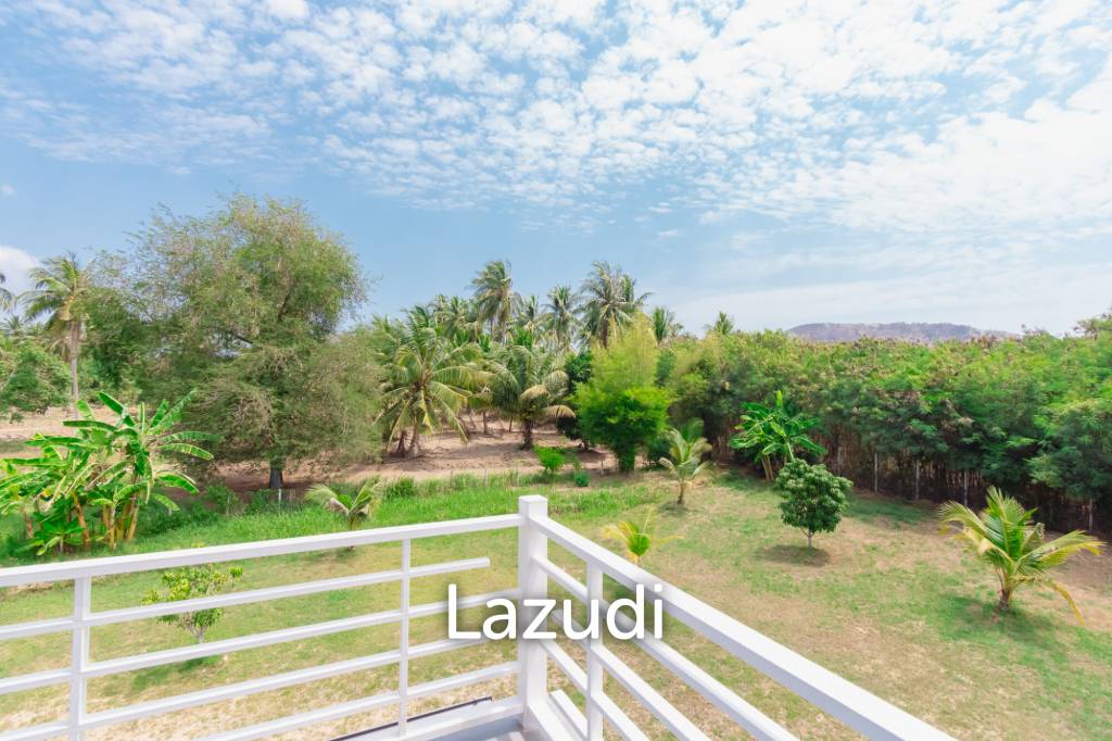 picture MODERN LOFT-STYLE CONTAINER HOME : 4 bed on large plot 2 rai - 26/46