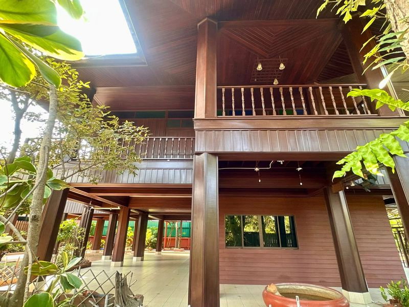 ขายบ้านเดี่ยว หลังใหญ่ ใกล้หาดวอนนภา 