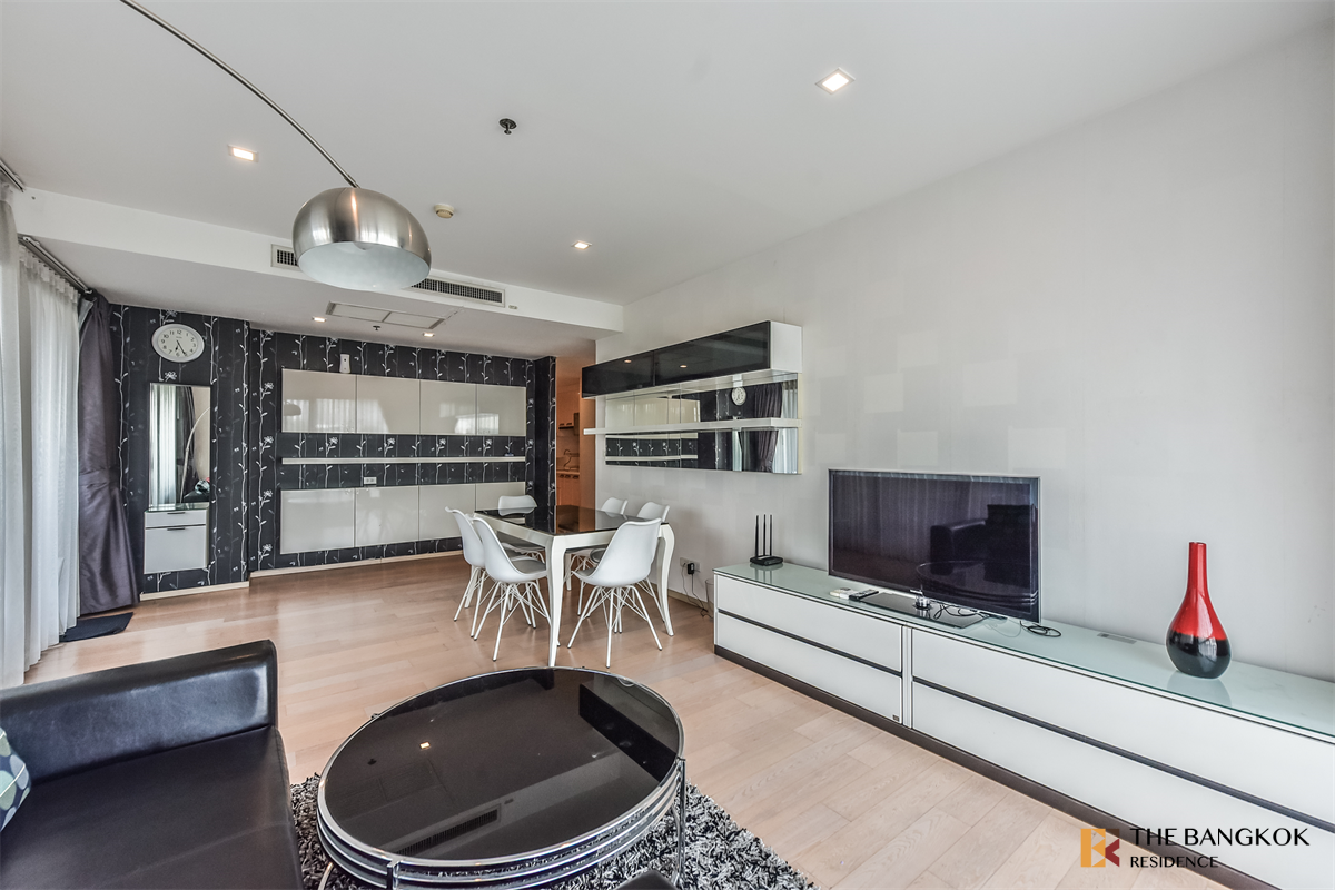 picture Noble Reflex near BTS Ari Hot Unit, Available for a Limited Time - 9/10