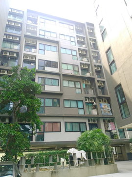 BCN 1204 : บี รีพับบลิค สุขุมวิท 101/1	