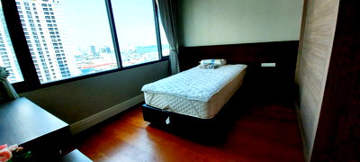 Condos for rent : 💎 Condo for Rent at Bright Sukhumvit 24 – Luxury Condo in Phrom Phong Area near BTS | Code DS2390 Line @Dstay