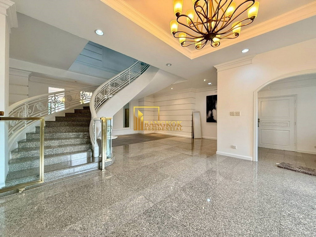 รูป Elegant 4 Bedroom Penthouse Apartment in Phrom Phong - BR20104AP - รูปที่ 6/61