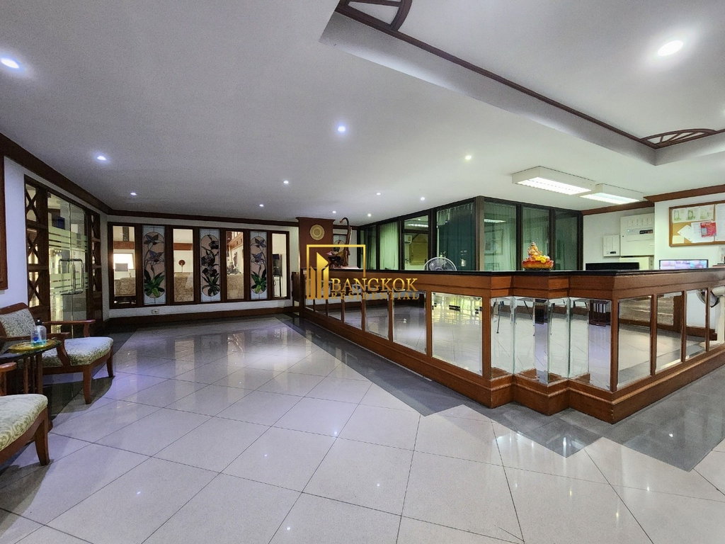 รูป Elegant 4 Bedroom Penthouse Apartment in Phrom Phong - BR20104AP - รูปที่ 58/61