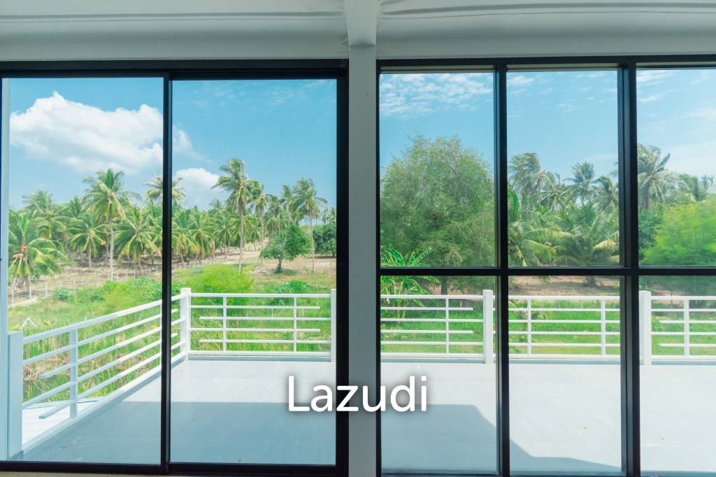 picture MODERN LOFT-STYLE CONTAINER HOME : 4 bed on large plot 2 rai - 24/46