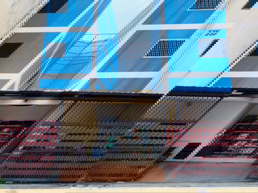 รูป ขายอาคารพาณิชย์ 4 ชั้น 3 คูหา แขวงบางนา เขตพระโขนง กทม. ทำเลทอง - รูปที่ 1/11