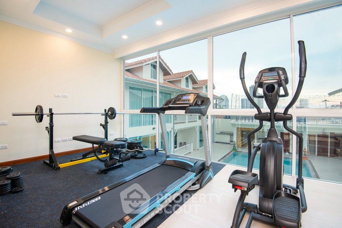 รูป วิลล่า 10-ห้องนอน ที่ พระตำหนัก เรสซิเดนซ์ วิลล่า รีสอร์ท ใกล้ ถนนพระตำหนัก พัทยา (ID 2755851) - รูปที่ 19/20