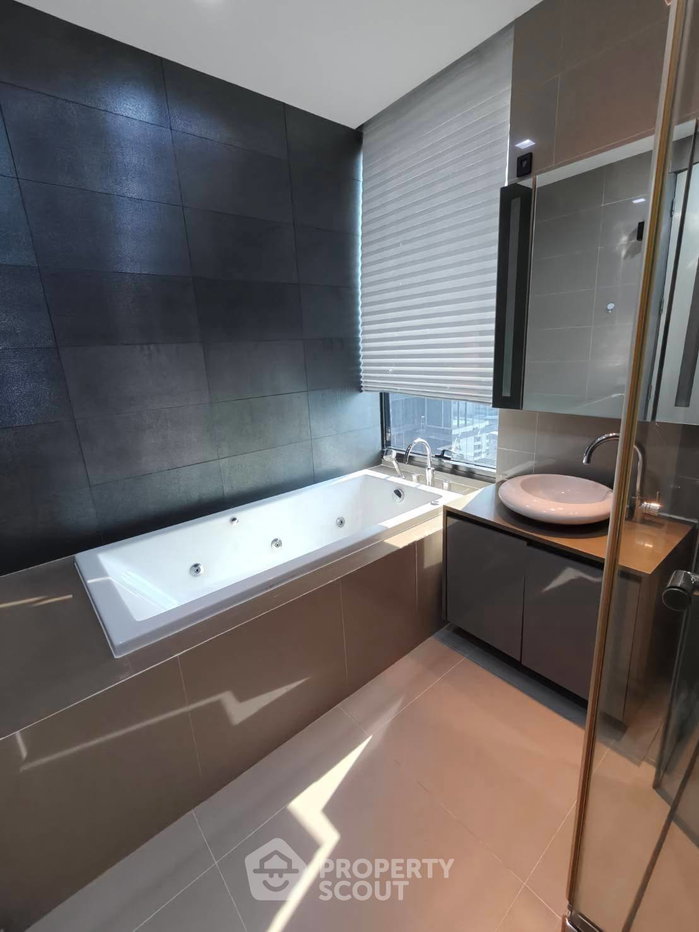 รูป คอนโด 2-ห้องนอน ที่ เอ็ม สีลม ใกล้ BTS ช่องนนทรี (ID 2752549) - รูปที่ 2/12