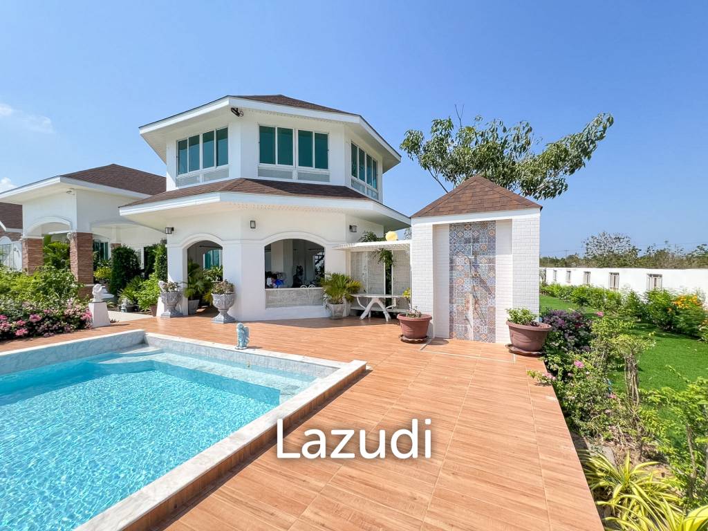 picture 4 Bedroom Detached Home on 4-2-74 Rai  in Hua Hin - 11/131