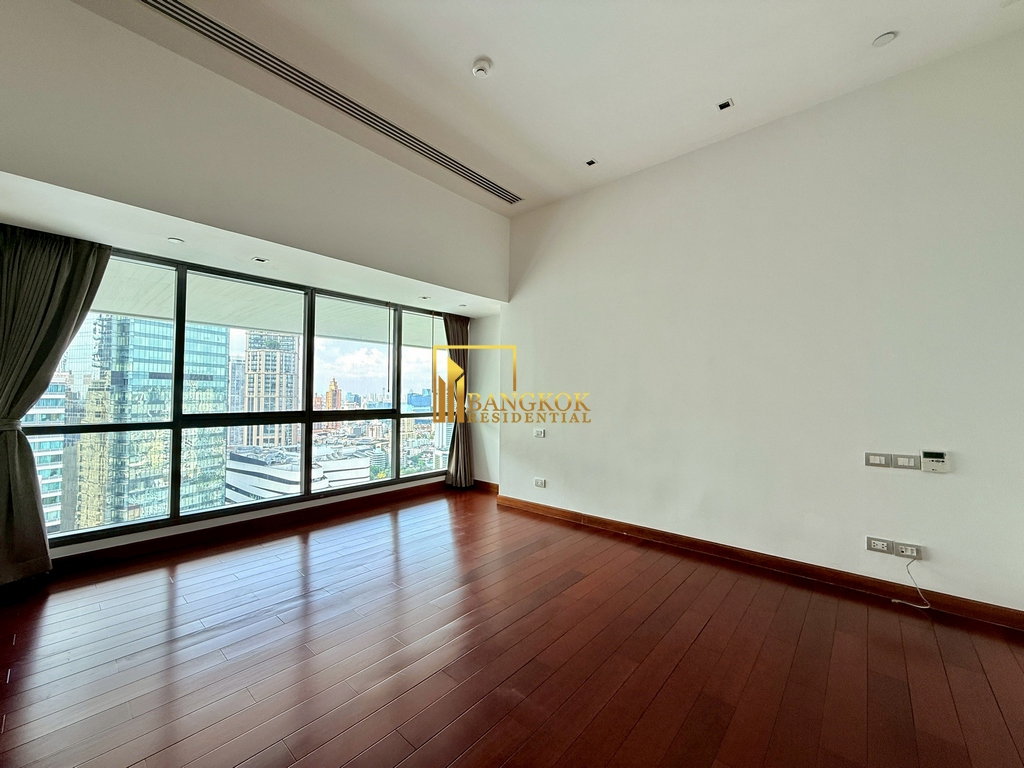 รูป Le Raffine 39 | Remarkable 3 Bedroom Duplex Condo With Pool - BR18307CD - รูปที่ 20/52