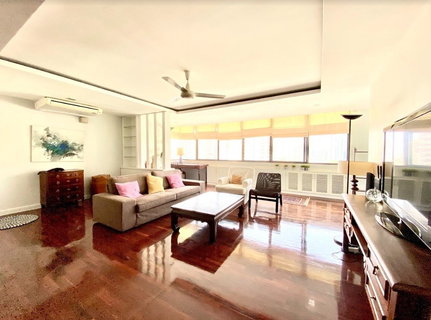LTHC7355– Sukhumvit Casa FOR SALE 3 beds 3 baths size 210 Sq.M.Near BTS Asok station ONLY 18.5 MB