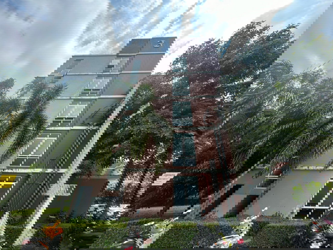 รูป AT  1713   :     ไมอามี่ บางปู - รูปที่ 14/39