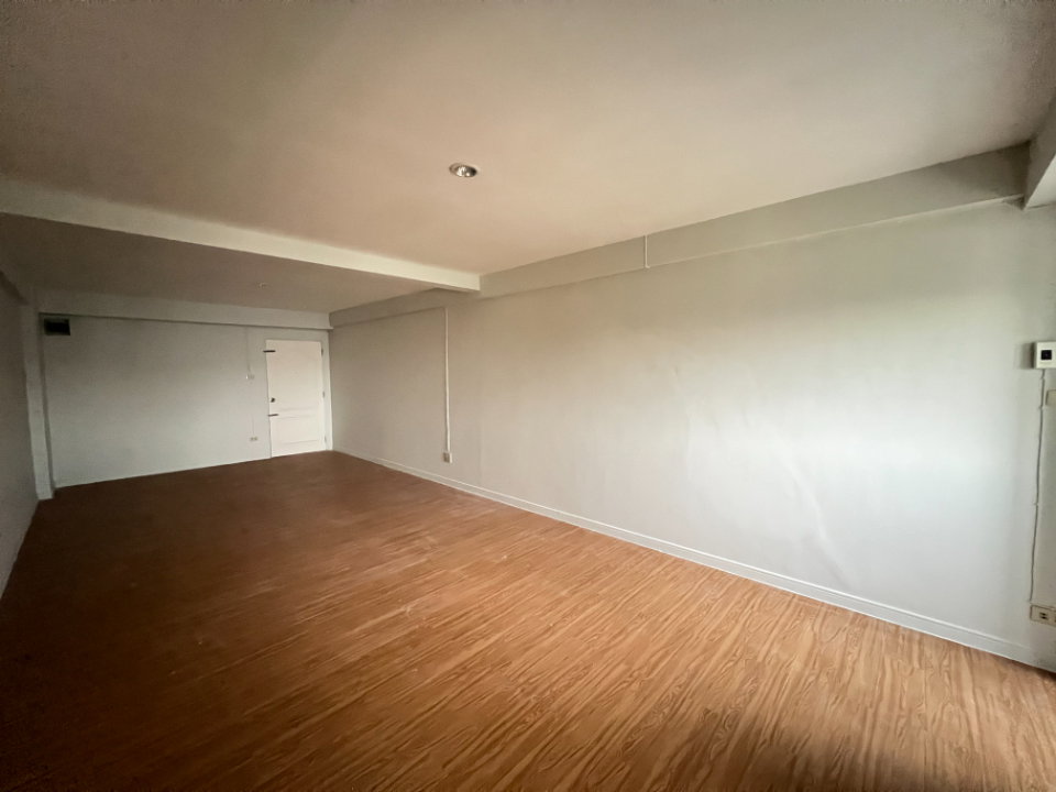 รูป BD 1650 : โชคธนชัย คอนโดมิเนียม - รูปที่ 8/10