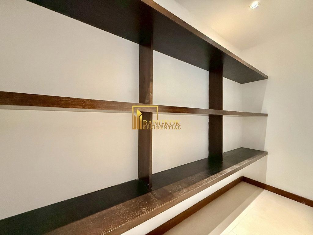 รูป Le Raffine 39 | Remarkable 3 Bedroom Duplex Condo With Pool - BR18307CD - รูปที่ 36/52