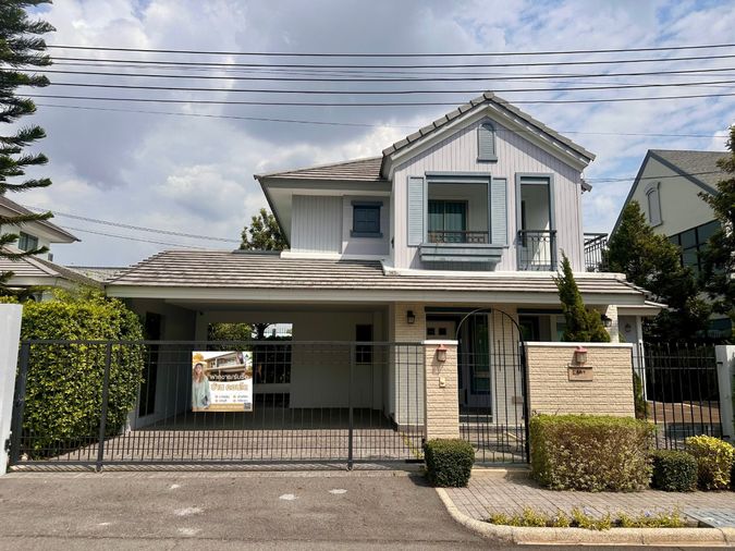  ให้เช่า บ้านเดี่ยวหลังใหญ่ หมู่บ้าน วอตเตอร์ฟร้อน หนองค้อ  ชลบุรี 