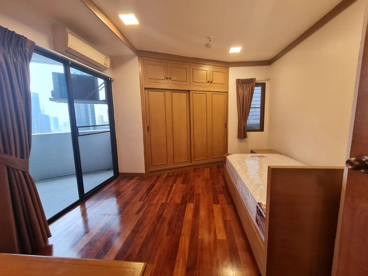 รูป LTH7256 – Fifty Fifth Thonglor FOR RENT 3 beds 3 baths Size 165 Sq.M.Near BTS Thonglor stations ONLY 55k/month - รูปที่ 7/8