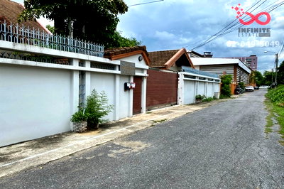 บ้านเดี่ยว วงเวียนหลักสี่ : ขายบ้านเดี่ยว 2 ชั้น เนื้อที่ 304 ตารางวา ถนนพหลโยธิน ซอยพหลโยธิน 46/1 ใกล้แยกวงเวียนหลักสี่