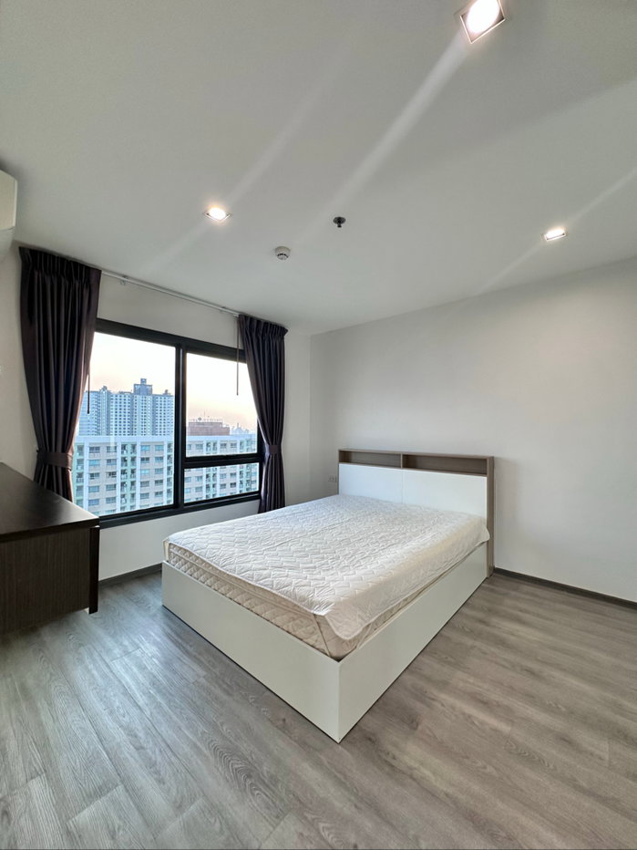 รูป ให้เช่าคอนโด ริชพาร์ค ทริปเปิ้ลสเตชั่น 14,500 บาท ชั้น26 ARLหัวหมาก - รูปที่ 2/12