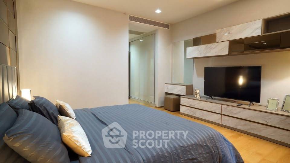 รูป คอนโด 2-ห้องนอน ที่ ไฮด์ สุขุมวิท 13 คอนโดมิเนี่ยม ใกล้ BTS นานา (ID 2396863) - รูปที่ 14/23