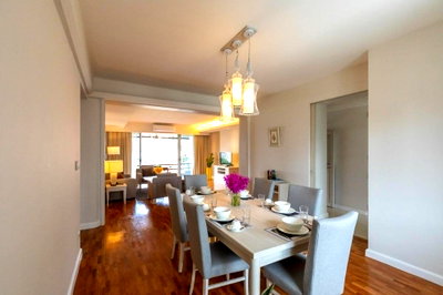 Condos for rent : LTH7410 – Krystal Court FOR RENT 2 beds 2 baths size 166 Sq.M.Near BTS Nana station ONLY 76k/month