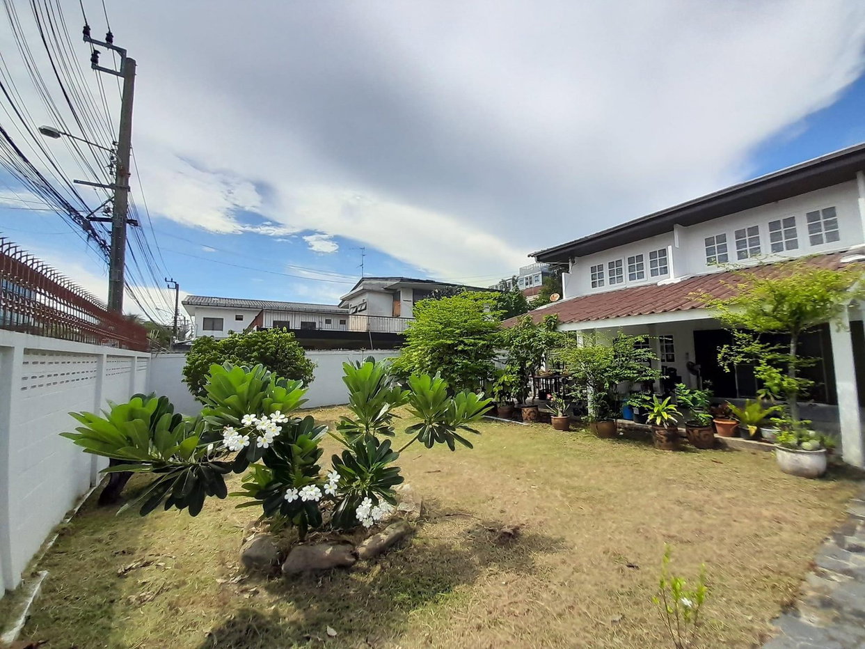 รูป LTH7020 – Fire Sale a single house with big land size 202 Sq.W in Bangjak, only 5 mins on 49.9 MB discount from 57.26 MB Can be both residential and commercial space - รูปที่ 2/5