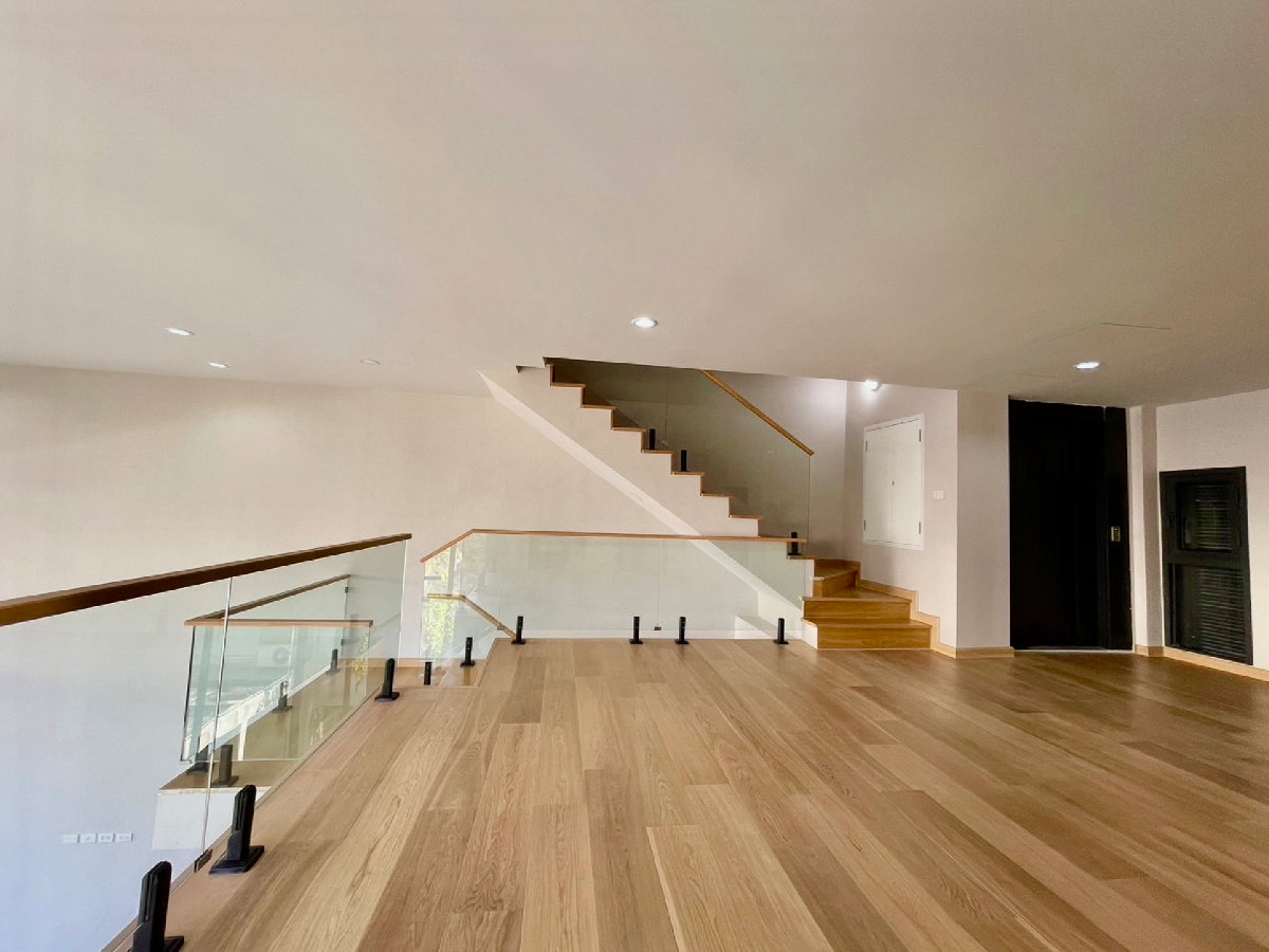 รูป ให้เช่า Home Office หรู 4.5 ชั้น โครงการ Sage Thonglor | พร้อมลิฟต์และสระว่ายน้ำส่วนตัว | ทำเลทองหล่อ 25 ใจกลางเมือง - รูปที่ 33/44