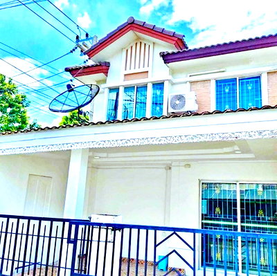 เช่าทาวน์โฮม รังสิต : รังสิต-นครนายก คลอง 2-3 ติดถนน. ทาวน์เฮาส์ 2 ชั้น 3 นอน โกดังรังสิต ใกล้ตลาดรังสิตคลอง2 18 ตร.ว. 150 ตร.ม. รร.ประชาธิปัตย์ 800 ม.