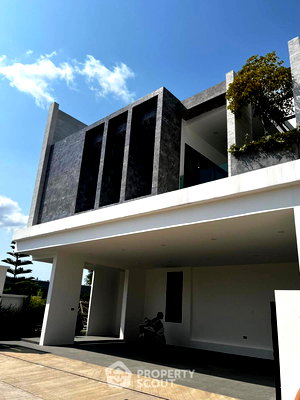 Houses for rent Chonburi : 4-BR Villa at THAMBER Private Pool Villa - By SpacePerfect close to Huai Yai (ID 2756943)