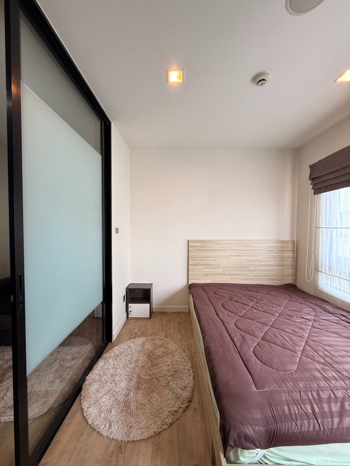 picture H2  Wood   Condo    For   Rent - 2/10