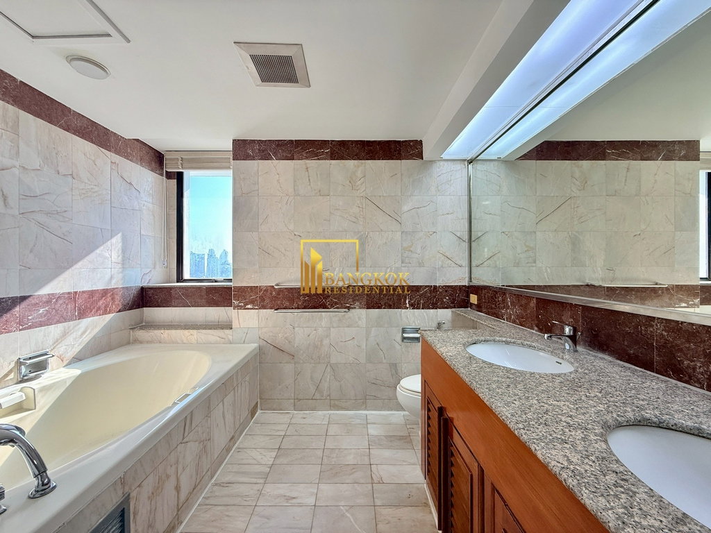 รูป President Park | Spacious 3 Bed Condo For Rent in Phrom Phong - BR3967CD - รูปที่ 12/37