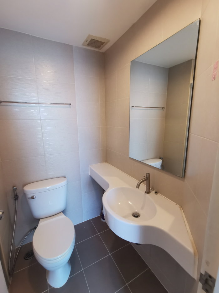 รูป 📢📢 ให้เช่า*ห้องริม​* ลุมพินีพาร์ค รัตนาธิเบศร์ ตึกA ขนาด 27 ตรม. *มีเครื่องซักผ้า*เตาไฟฟ้า+ตัวดูดควัน* - รูปที่ 17/26