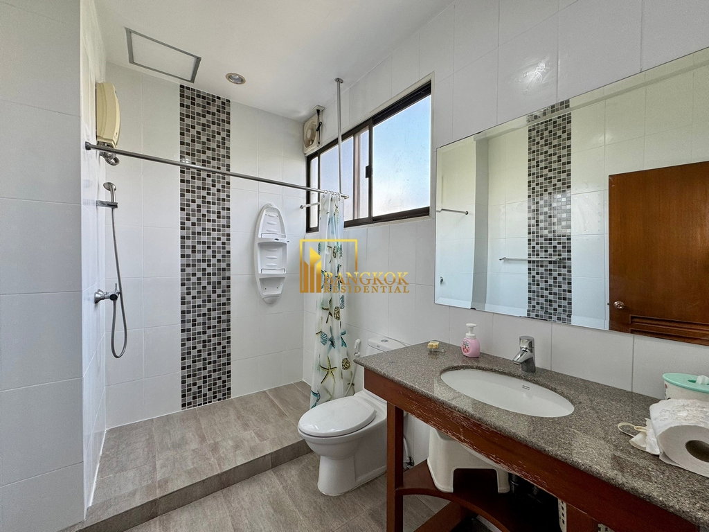 รูป Thonglor Garden Ville | Expansive 3 Bed Townhouse With Pool Access - BR49018TH - รูปที่ 14/30