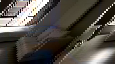 Urbano Absolute Sathorn Taksin【𝐒𝐄𝐋𝐋 & 𝐑𝐄𝐍𝐓】🔥A warm, minimalist-toned room filled with natural light.🔥 Contact Line ID: @hacondo