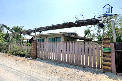 บ้านเดี่ยว หนองเสือ ปทุมธานี : ขายบ้านเดี่ยวพร้อมที่ดิน 1 ไร่ ซอยร่วมใจสามัคคี  คลองสิบเอ็ด หนองเสือ 