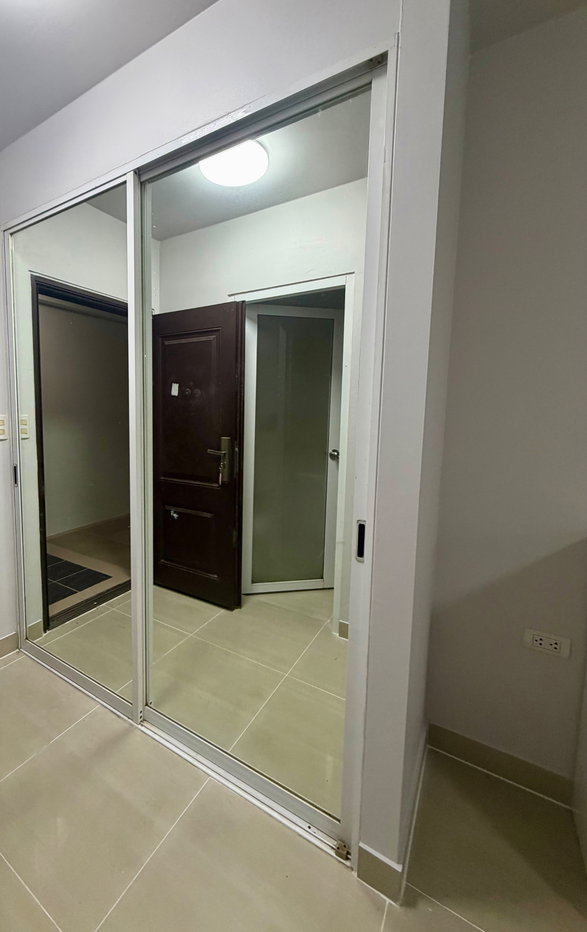 รูป เช่าคอนโดแถวพระราม9 RCA ปิยะเวช คอนโดไอเฮ้า ลากูน่าส์ พระราม9-RCA - รูปที่ 3/12