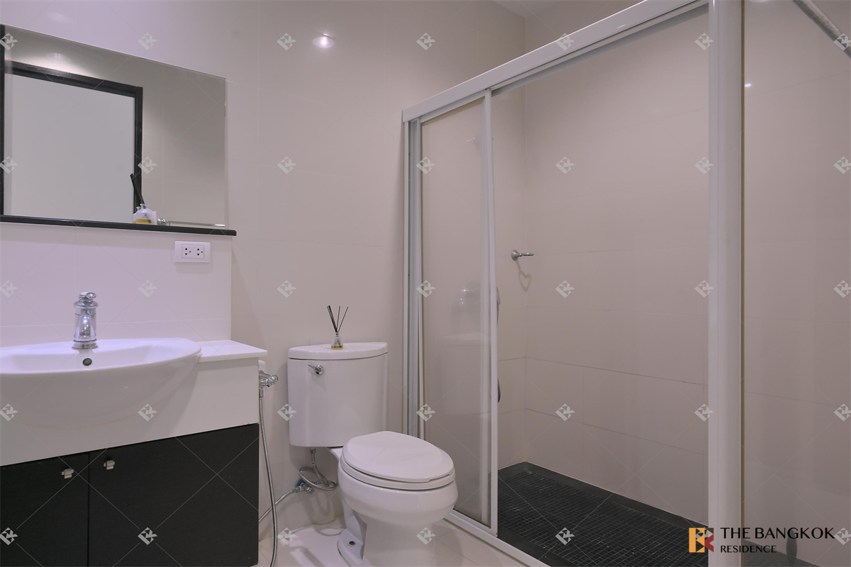 รูป เดินทางง่าย พื้นที่ใช้สอยจัดเต็ม ดิ แอดเดรส ชิดลม - รูปที่ 8/10