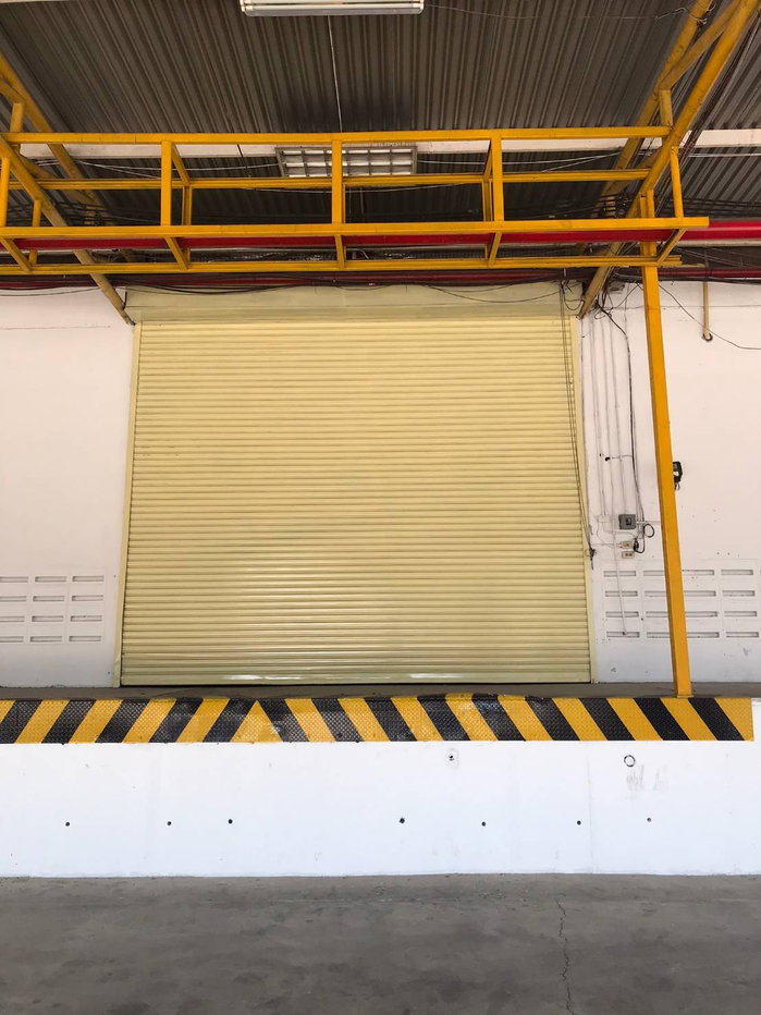 รูป โกดัง คลังสินค้า ให้เช่า ขนาด 2,000 ตรม. ยกพื้นสูง 1.2 เมตร  ความสูง 12 เมตร เขตบางนา ราคาถูก ติดถนนใหญ่  ใกล้ทางด่วน ใกล้ท่าเรือ - รูปที่ 3/4