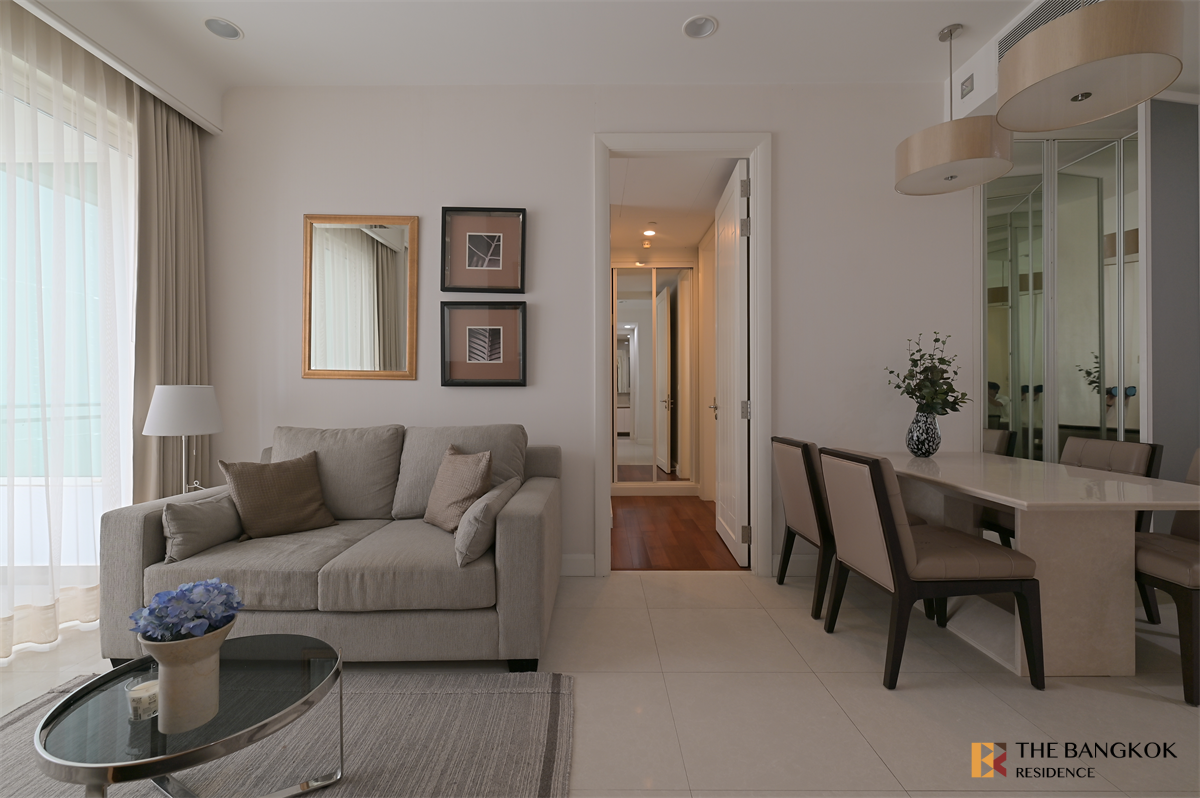 picture Luxurious Design, Elevated Atmosphere Q Langsuan near BTS Ratchadamri - 4/10