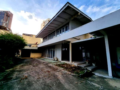 Houses for rent J Avenue Thonglor : LTH6993 – House FOR RENT in Phra Kanong 3 beds 3 baths 180 sq.M. Near BTS Phra Khanong station ONLY 70k/month