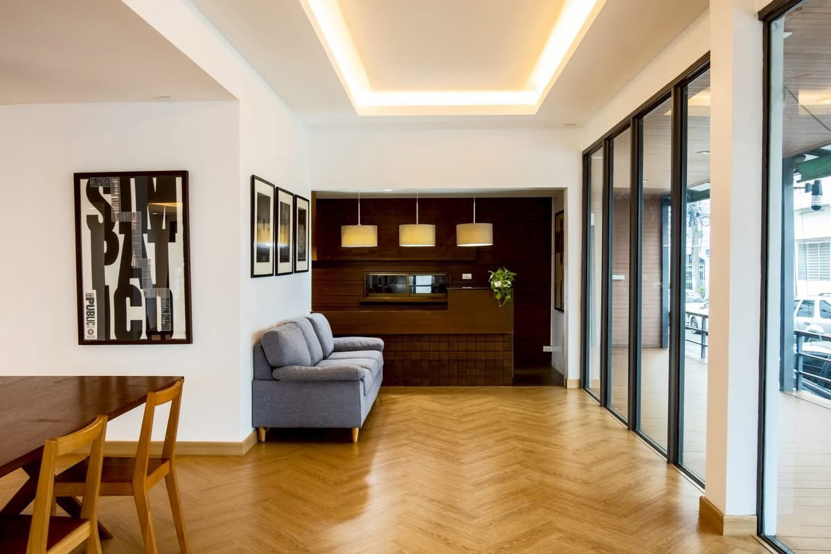 รูป 💥CP-10498💥ให้เช่า  ทาวน์เฮ้าส์ 3 ชั้น ซ.พระราม9 ซอย11👉แอดไลน์ @goodcondo - รูปที่ 2/11