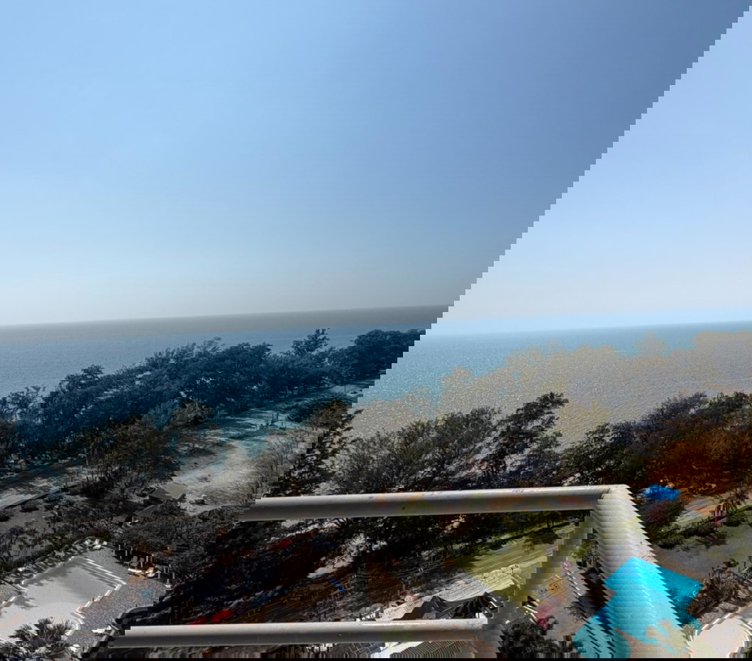 รูป ขายด่วนคอนโดห้องวิวทะเลหลักล้าน พักผ่อนเหนือระดับกับห้องวิวทะเลระยอง มองเห็นเส้นขอบฟ้าได้จากระเบียงส่วนตัว - รูปที่ 2/12