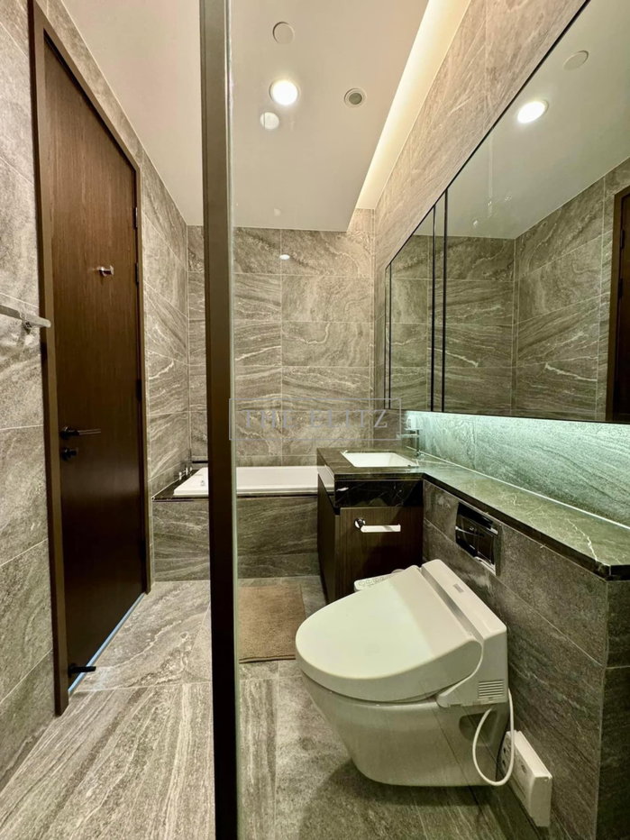 รูป ✨ ความประณีตในทุกตารางนิ้ว เพื่อผู้ครอบครองที่คู่ควร The ESSE Sukhumvit 36 ห้องสวย สเปกพรีเมียม เพดานสูง โปร่งสบายพร้อมวิวเมืองสุดสายตา 💕 - รูปที่ 11/12