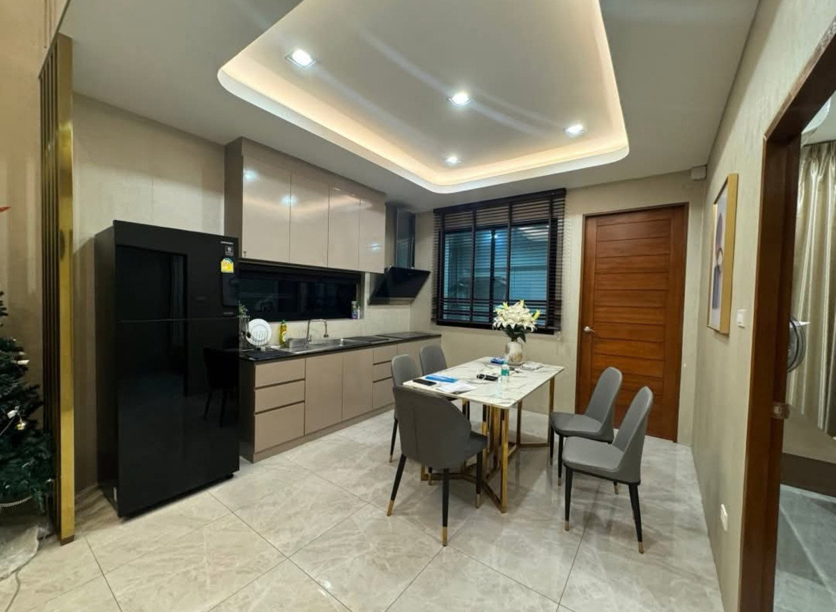 รูป 🏢✨ ให้เช่า Luxury Home Office 3.5 ชั้น โครงการ Diamond Ville ลาดพร้าว–วังหิน ซอย 4 - รูปที่ 13/14