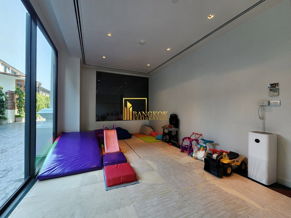 รูป Le Raffine 39 | Remarkable 3 Bedroom Duplex Condo With Pool - BR18307CD - รูปที่ 46/52