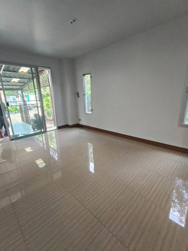 รูป ให้เช่า ทาวน์โฮม 3 ชั้น 3 ห้องนอน ขนาด 36.7 ตรว หมู่บ้านแกรนด์วิลล์ เออร์บานิสท์ เอ็กซ์คลูซีฟ - Grandville Urbanist ลาดพร้าว 101  - รูปที่ 4/24