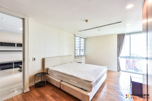 The Privilege of Luxury in an Economic Hub Location The Legend Saladaeng near BTS Sala Daeng