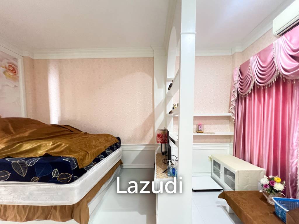 picture 4 Bedroom Detached Home on 4-2-74 Rai  in Hua Hin - 126/131